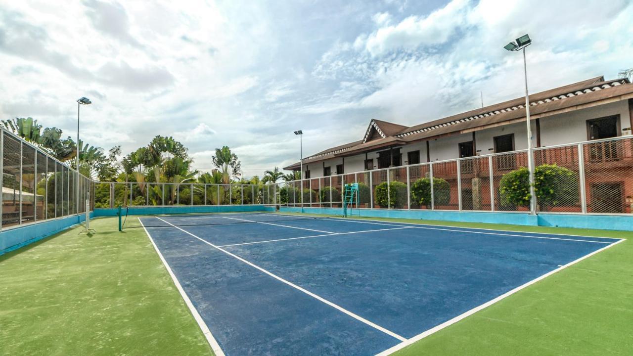 Flushing Meadows Resorts & Playground Panglao Exterior photo